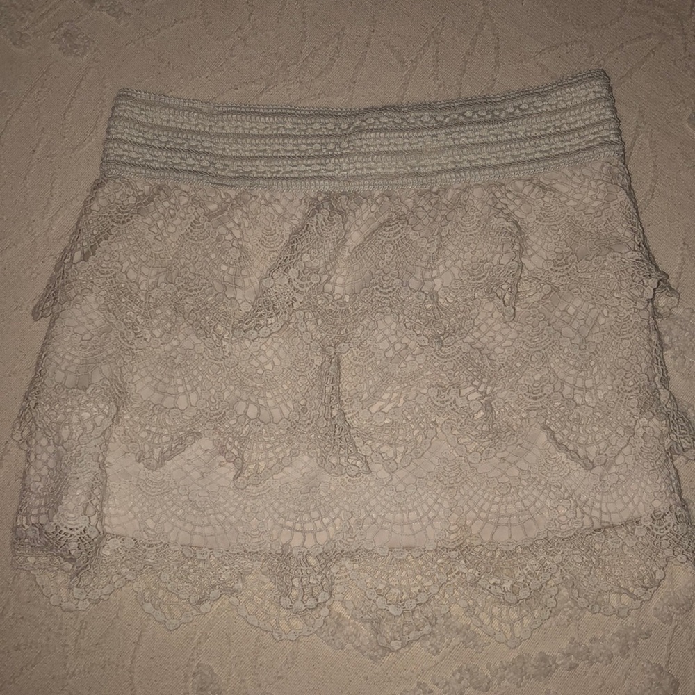 Lace layered miniskirt